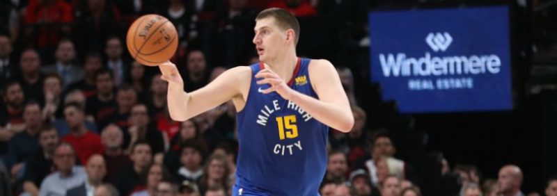 周五的NBA第一篮板球投注建议和预测,掘金对勇士（2022）