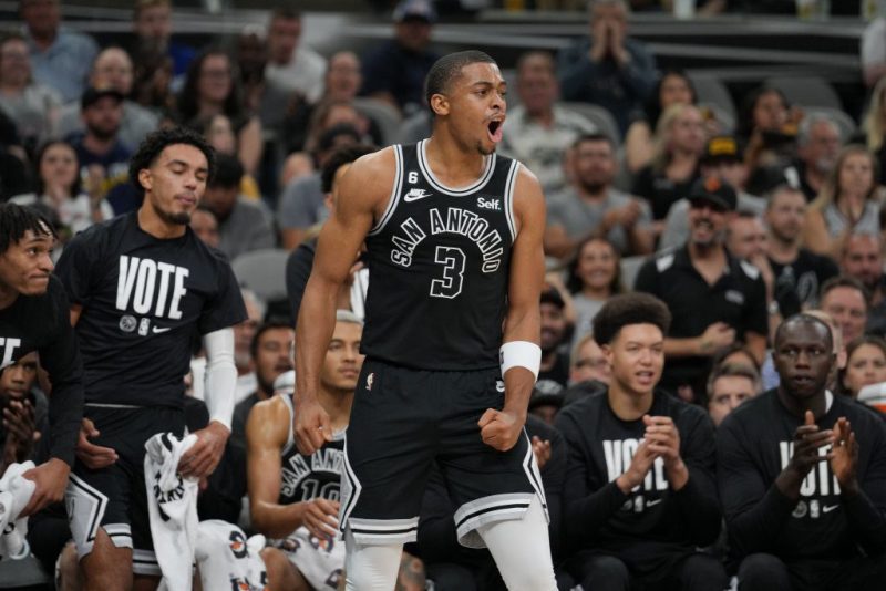 NBA球员得分和预测（11月11日）包括活塞vs尼克斯
