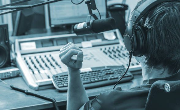 KNUC-FM 98.9-HD2 率先在西雅图推出24小时体育博彩内容