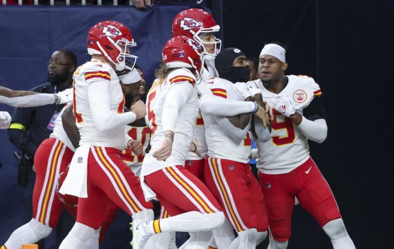 NFL第16周赔率--所有比赛的开盘独赢盘口和让分