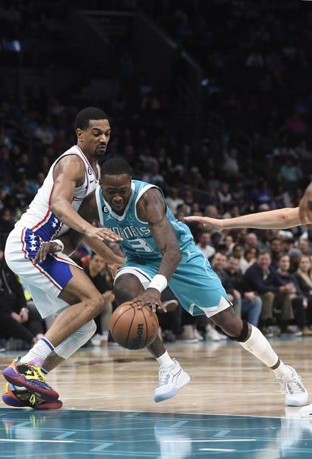 夏洛特黄蜂队对阵费城76人队 12/11/22 - NBA推荐和预测