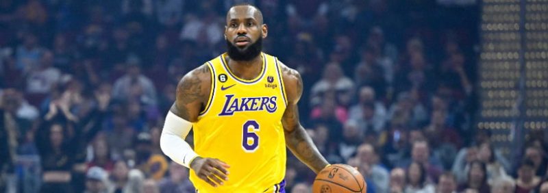 NBA同场比赛的赔率、选择和预测： 周日